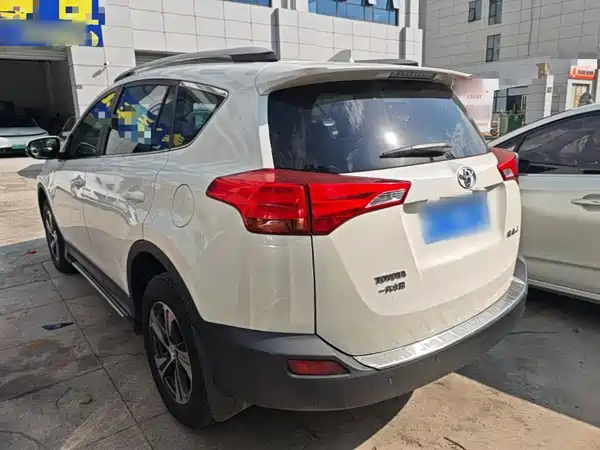 Toyota RAV4 2016
