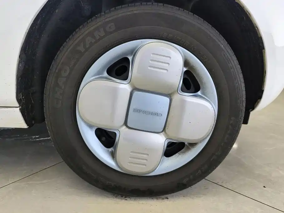 Geely Galaxy Panda 2024