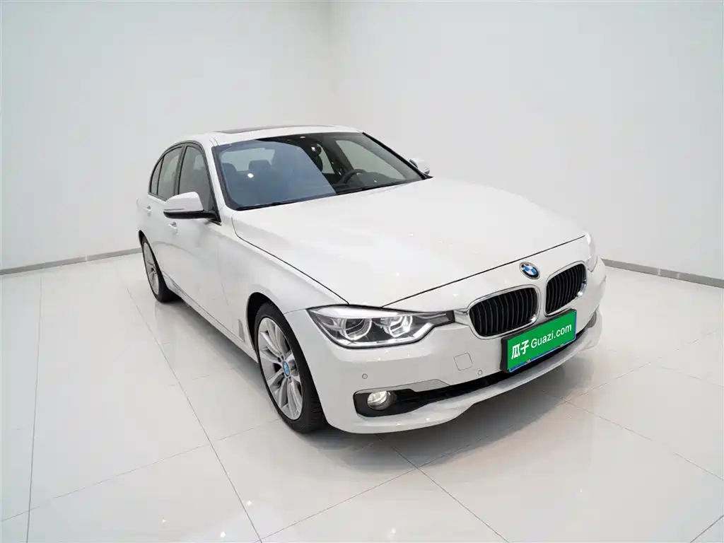 BMW 3 Series 2019 — фото 4