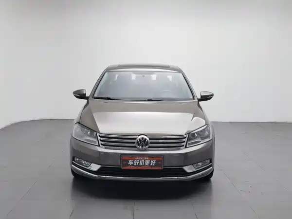 Volkswagen Magotan 2015
