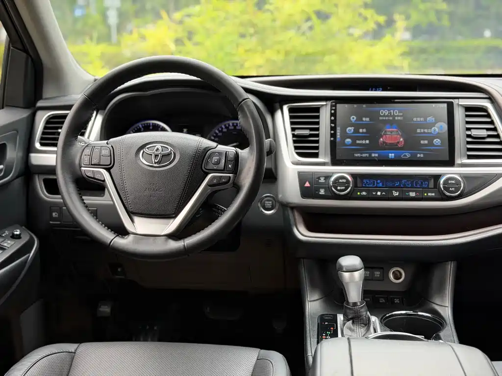 Toyota Highlander 2019