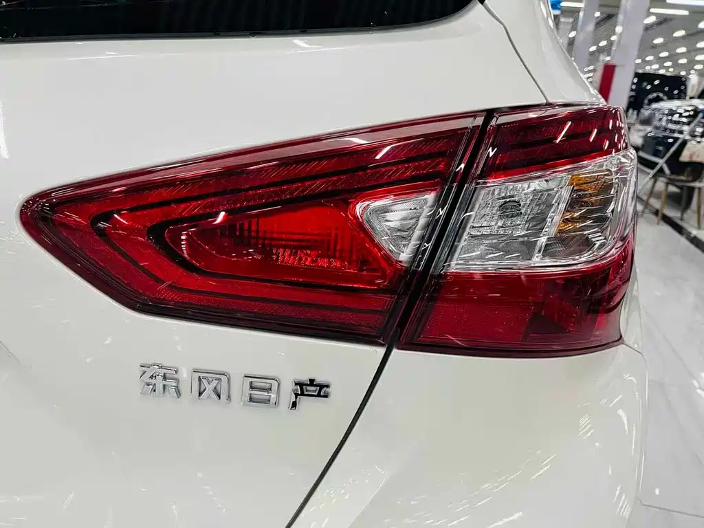 Nissan Tiida 2023 — фото 14