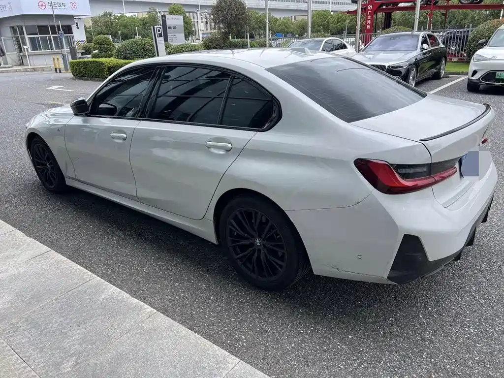 BMW 3 Series 2024