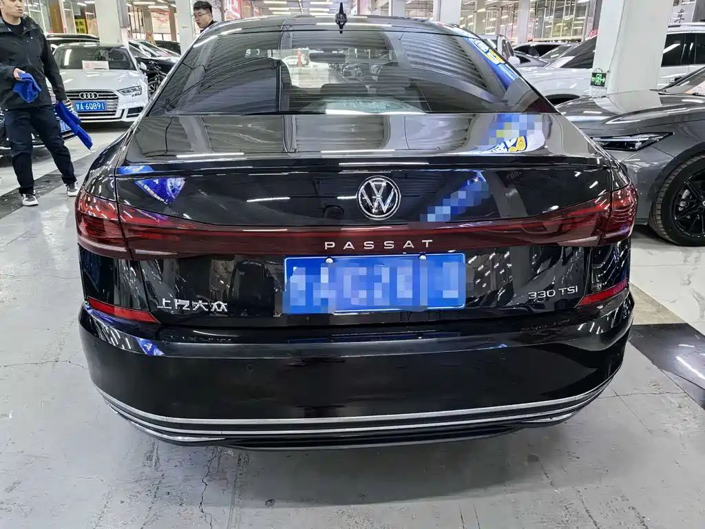 Volkswagen Passat 2023