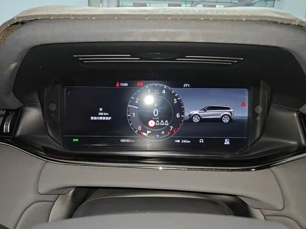 Land Rover Range Rover Evoque 2021 — фото 12