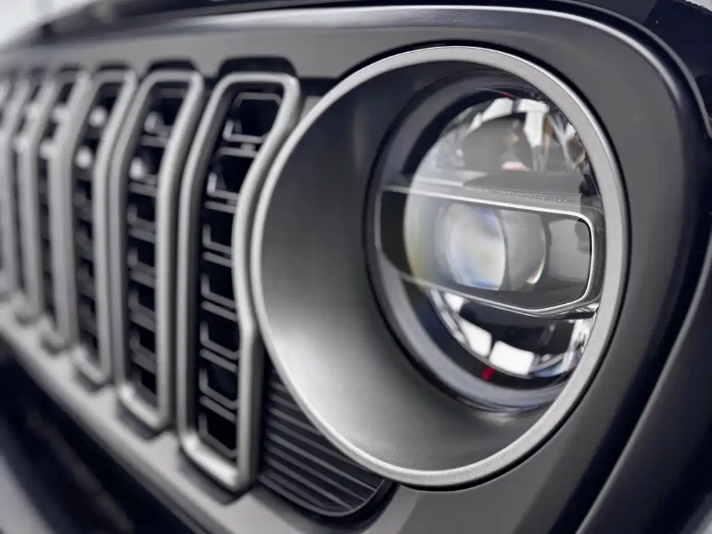 Jeep Wrangler New Energy 2021 — фото 20