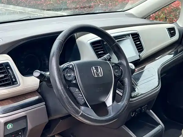 Honda Odyssey 2015