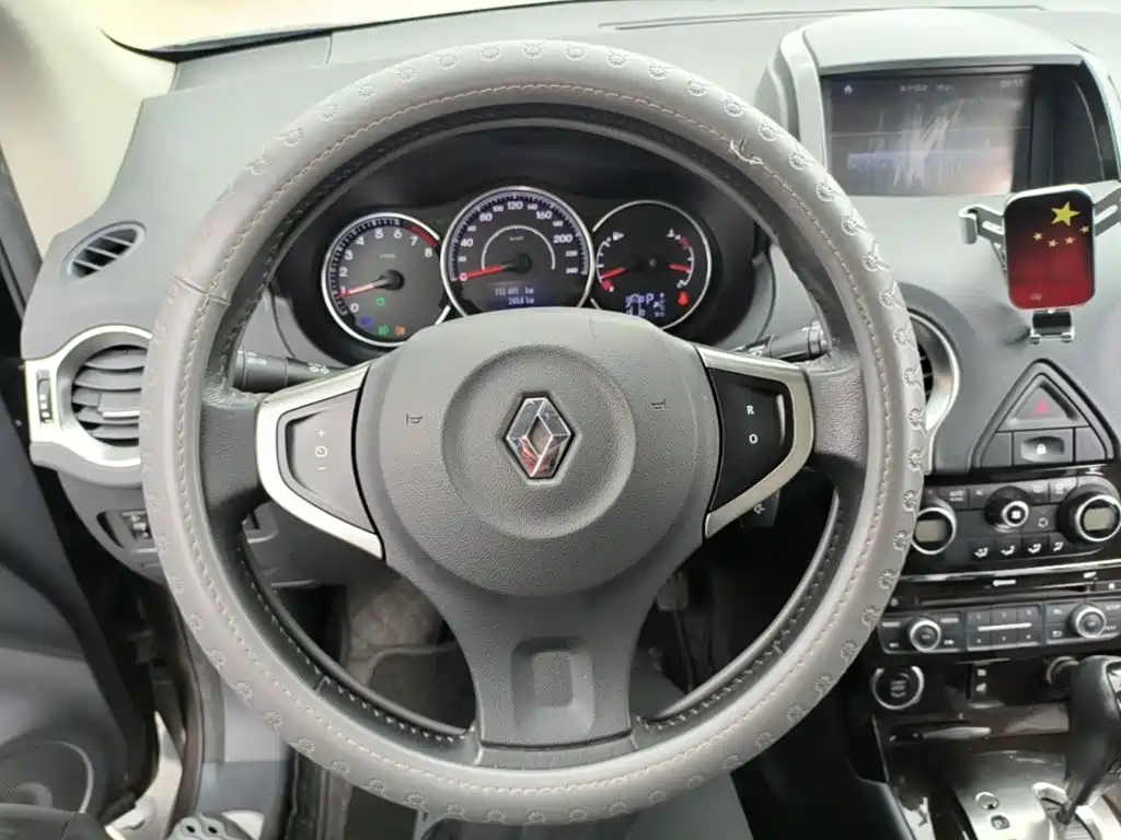 Renault Koleos 2015 — фото 11