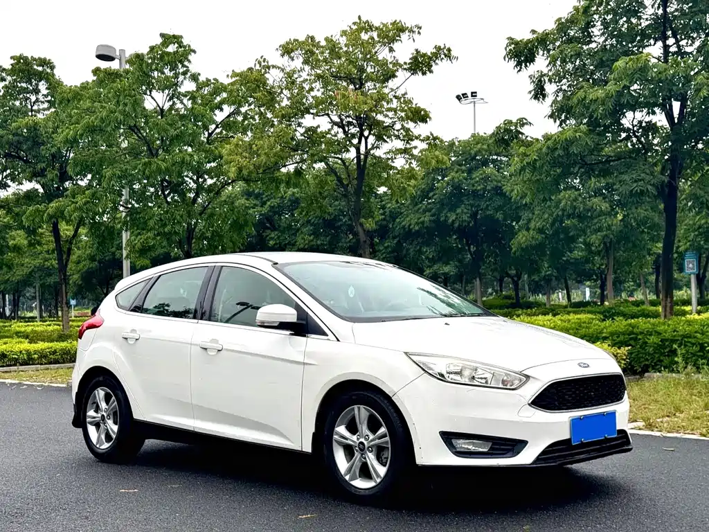 Ford Focus 2016 — фото 3