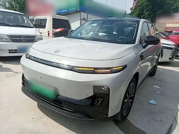 Leapmotor B10 2025