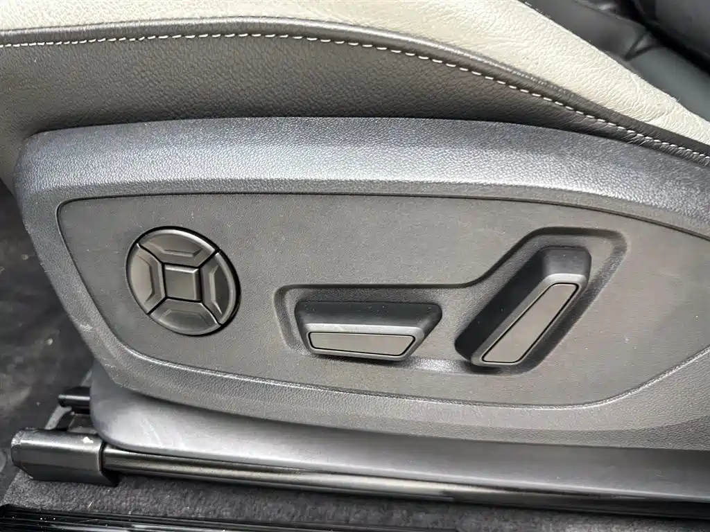 Audi Q3 2023 — фото 14