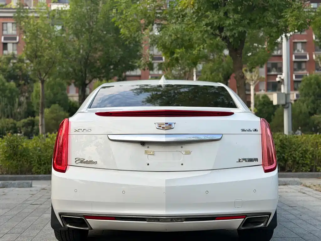 Cadillac XTS 2017 — фото 5