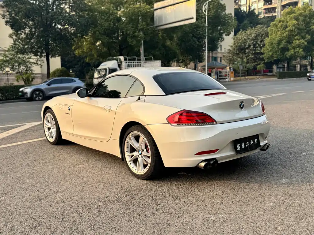 BMW Z4 2013 — фото 19