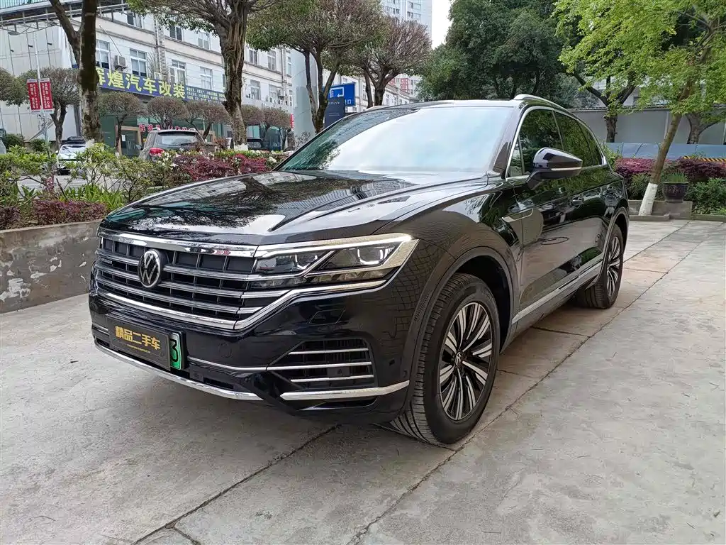 Volkswagen Touareg New Energy 2021 — фото 3