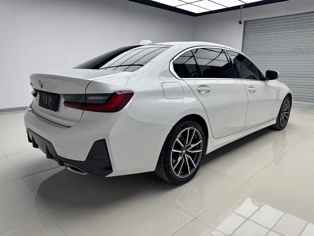 BMW 3 Series 2023
