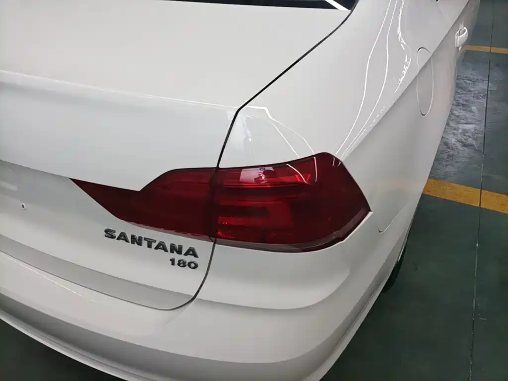Volkswagen Santana 2018 — фото 8
