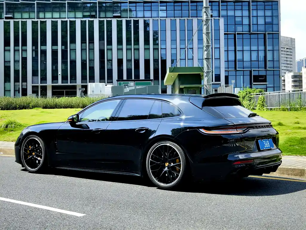 Porsche Panamera 2019 — фото 15