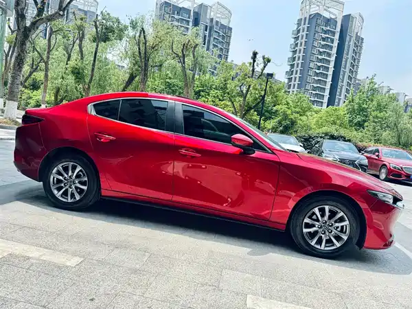 Mazda 3 Axela 2021