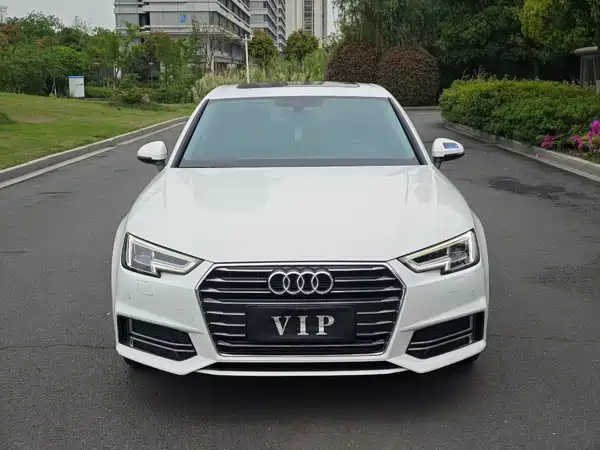 Audi A4L 2019