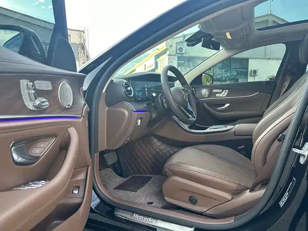 Mercedes-Benz E-Class 2023