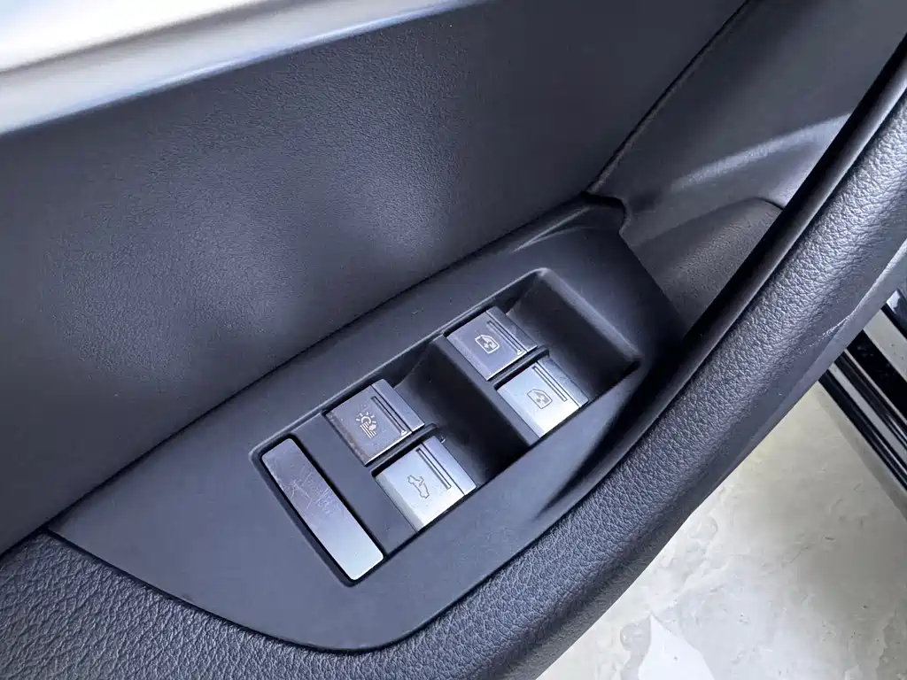 Audi A6L 2023 — фото 10