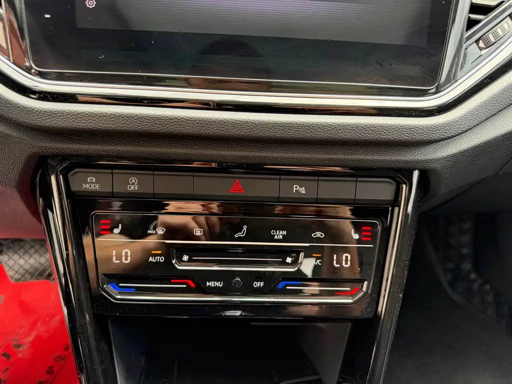 Volkswagen T-Roc 2023