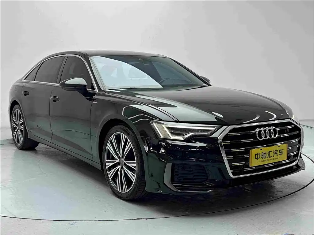 Audi A6L 2022