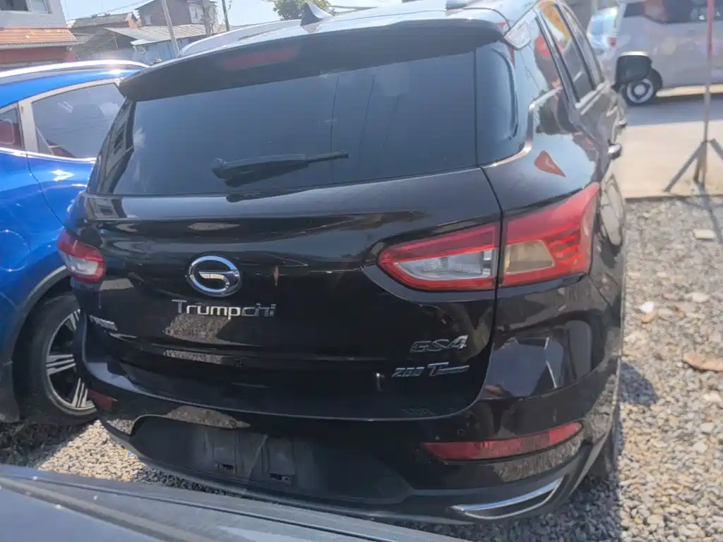 GAC Motor Trumpchi GS4 2015