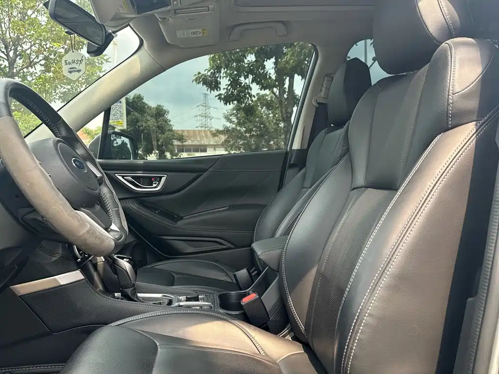 Subaru Forester 2021 — фото 11