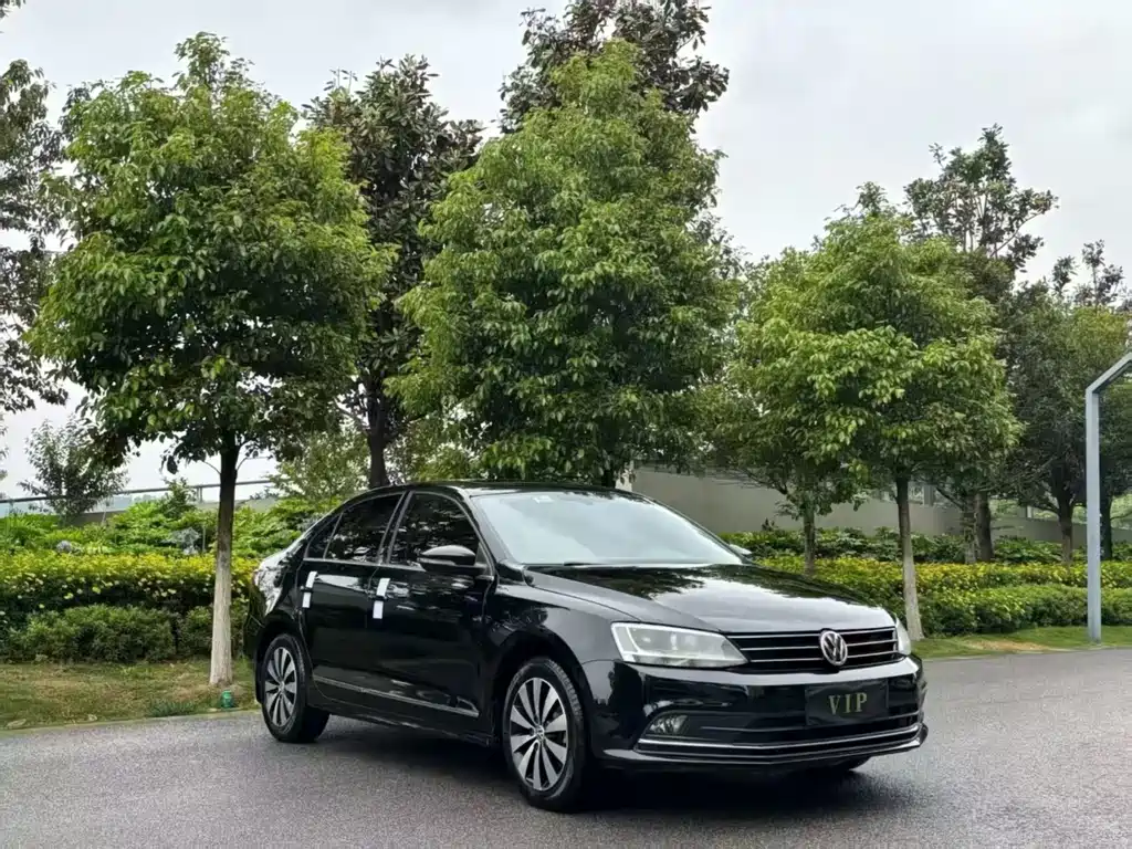 Volkswagen Sagitar 2019