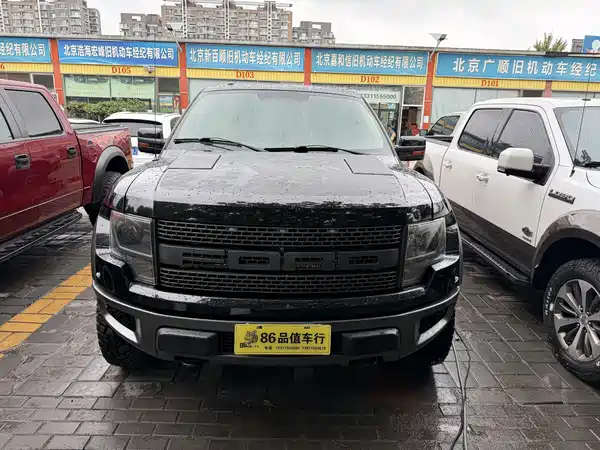 Ford F-150 Raptor 2015