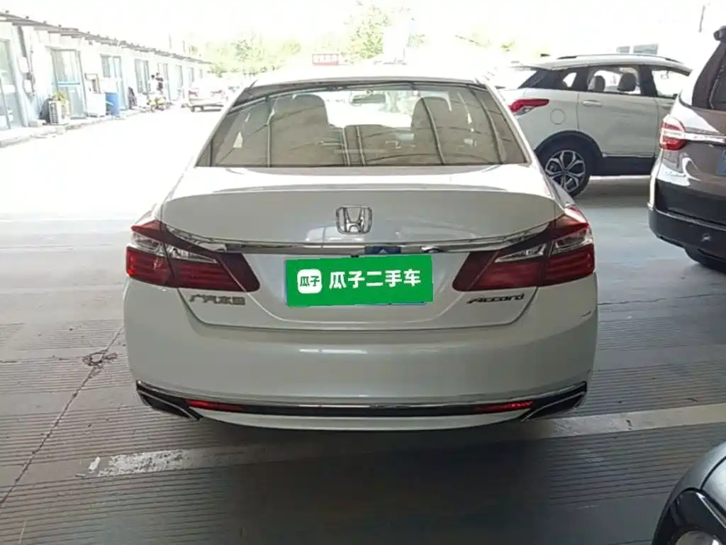 Honda Accord 2016 — фото 4
