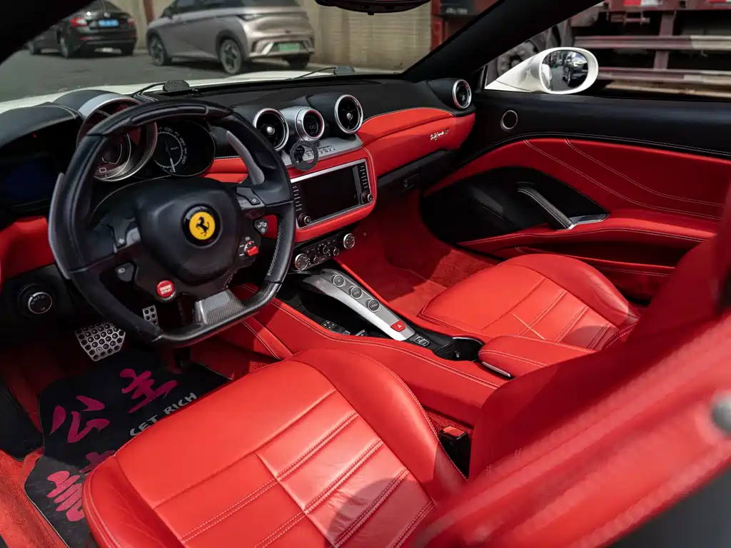 Ferrari California T 2015 — фото 8