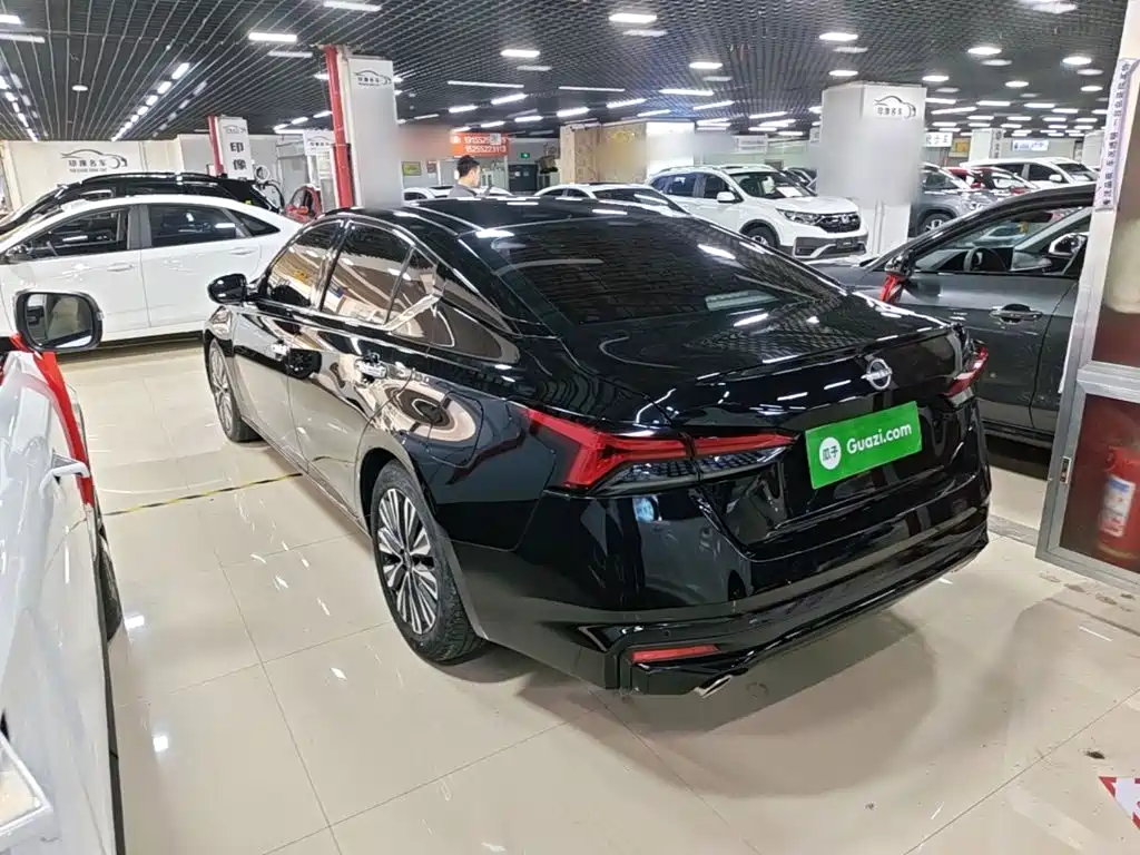 Nissan Teana 2023