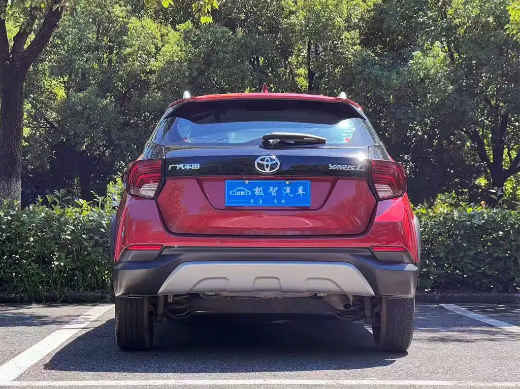 Toyota Yaris L 2022