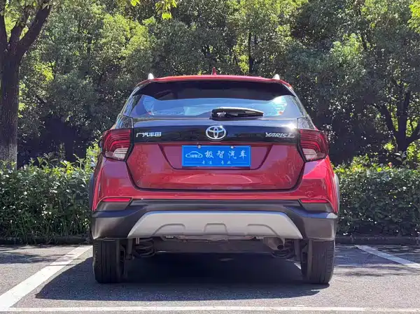Toyota Yaris L 2022