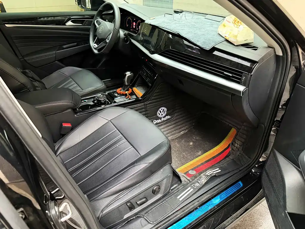 Volkswagen Passat 2025