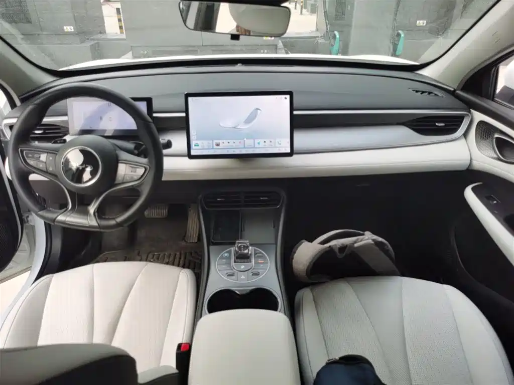 BYD Seal 05 DM-i 2025 — фото 10