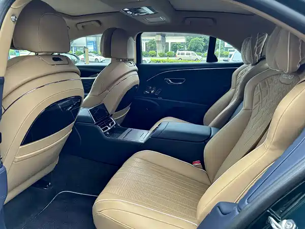 Bentley Flying Spur 2023