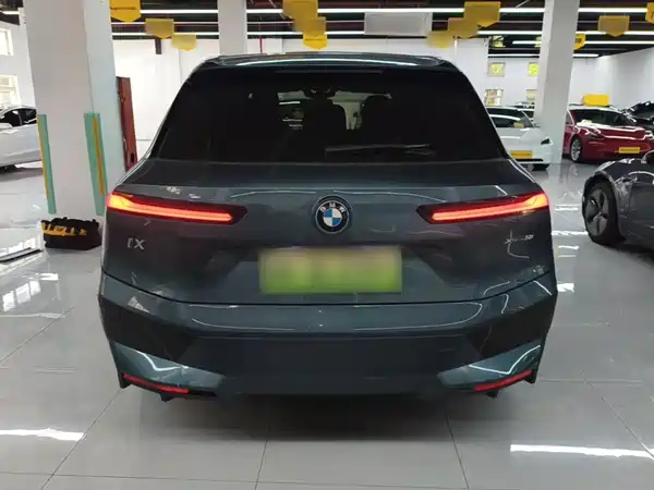 BMW iX 2023