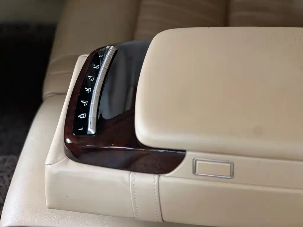 Mercedes-Benz S-Class 2011 — фото 17