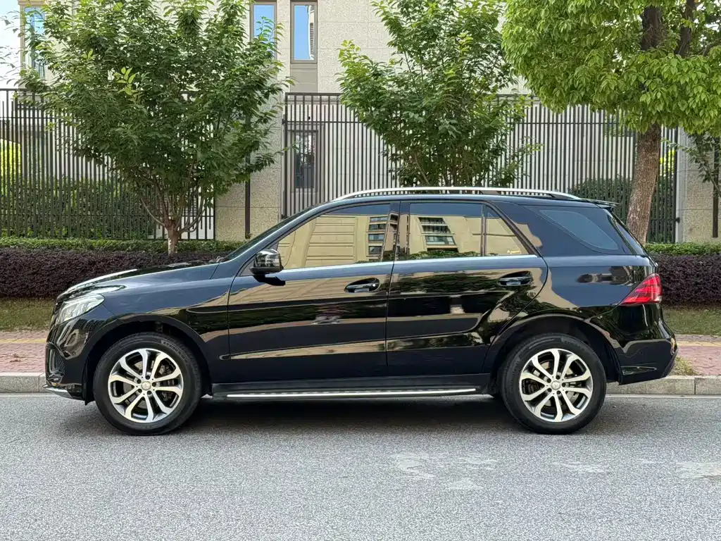 Mercedes-Benz GLE 2018