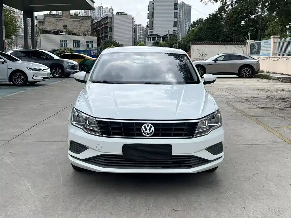 Volkswagen Jetta 2019 — фото 3