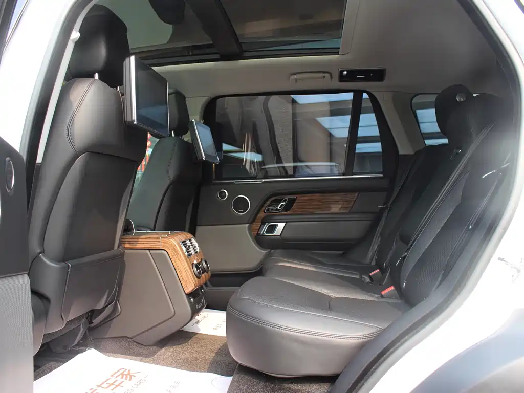 Land Rover Range Rover 2019 — фото 7