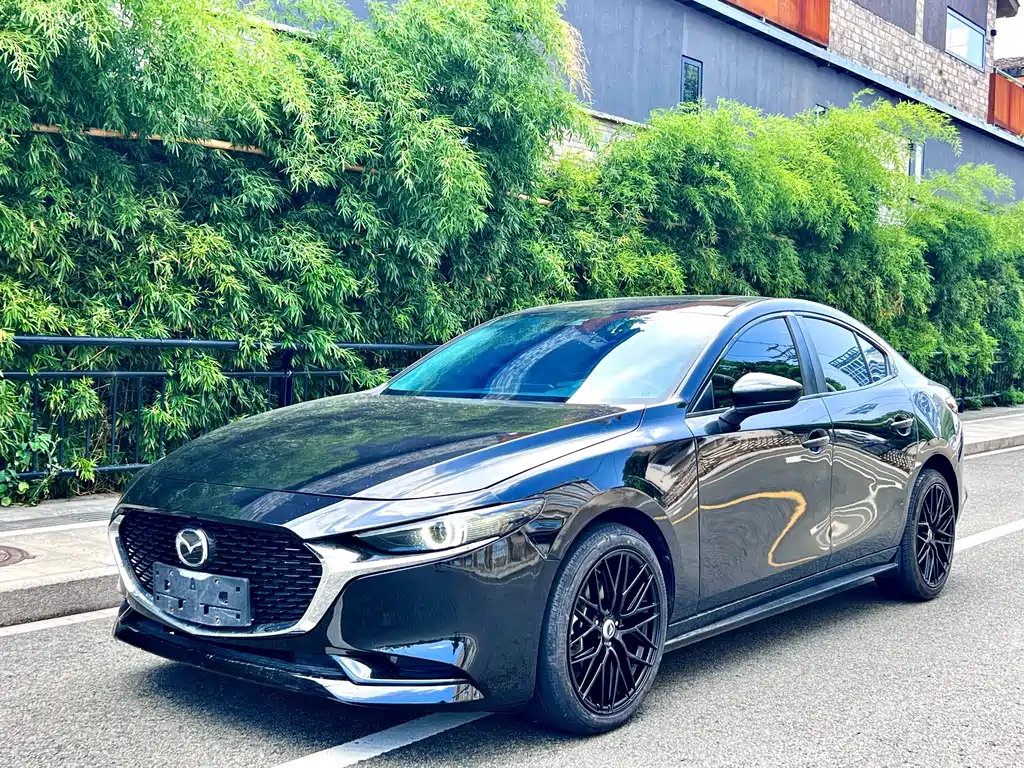 Mazda 3 Axela 2023