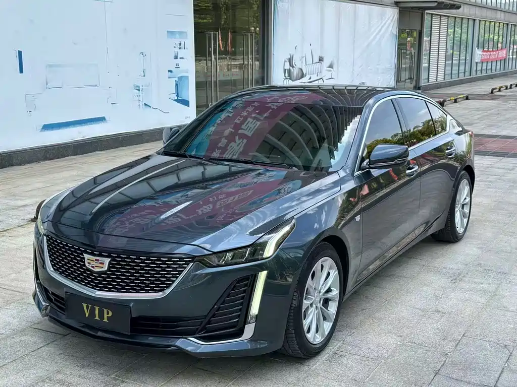 Cadillac CT5 2022 — фото 1