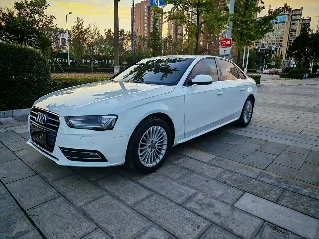 Audi A4L 2014