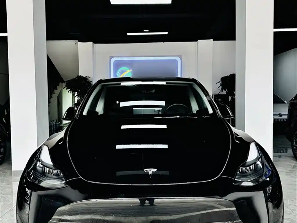 Tesla Model Y 2022 — фото 17