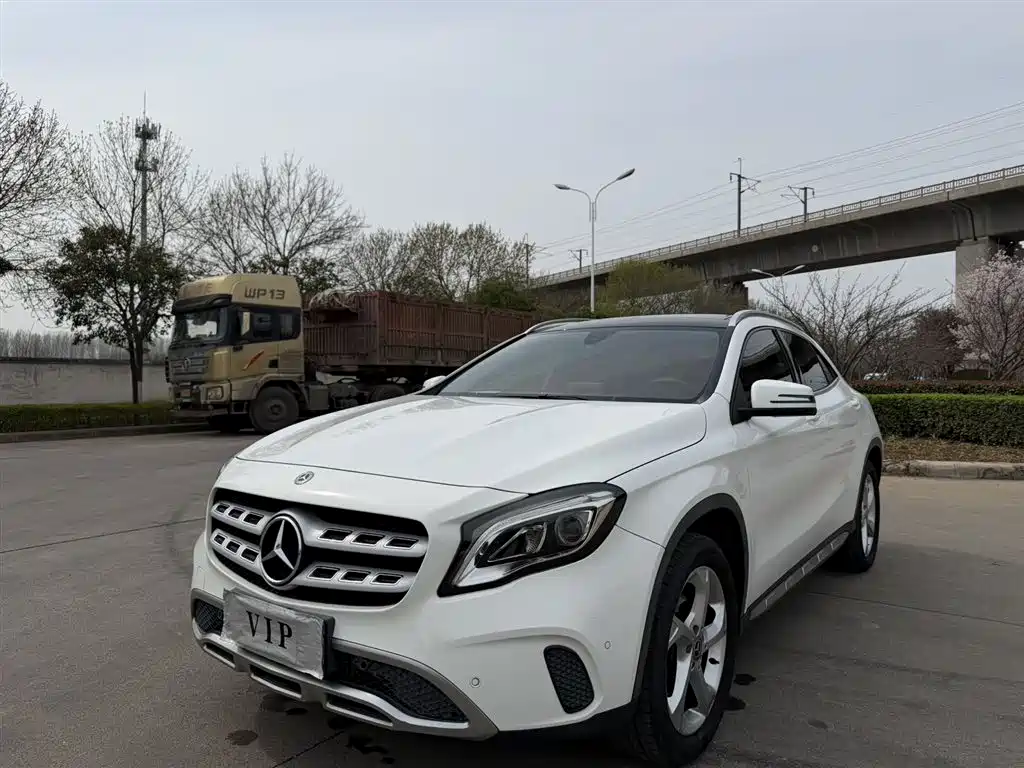 Mercedes-Benz GLA 2019
