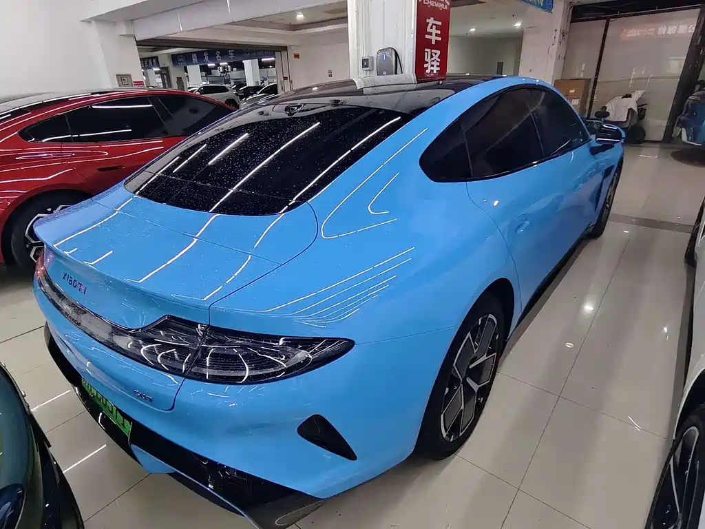 Xiaomi SU7 2025